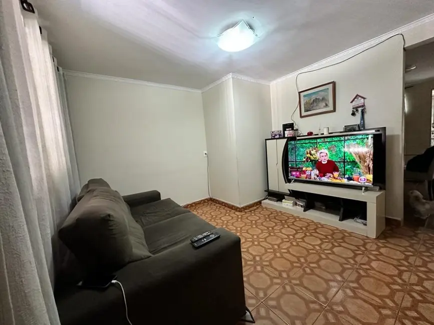 Foto 3 de Casa com 5 quartos à venda, 180m2 em Conjunto Habitacional Barreira Grande, São Paulo - SP