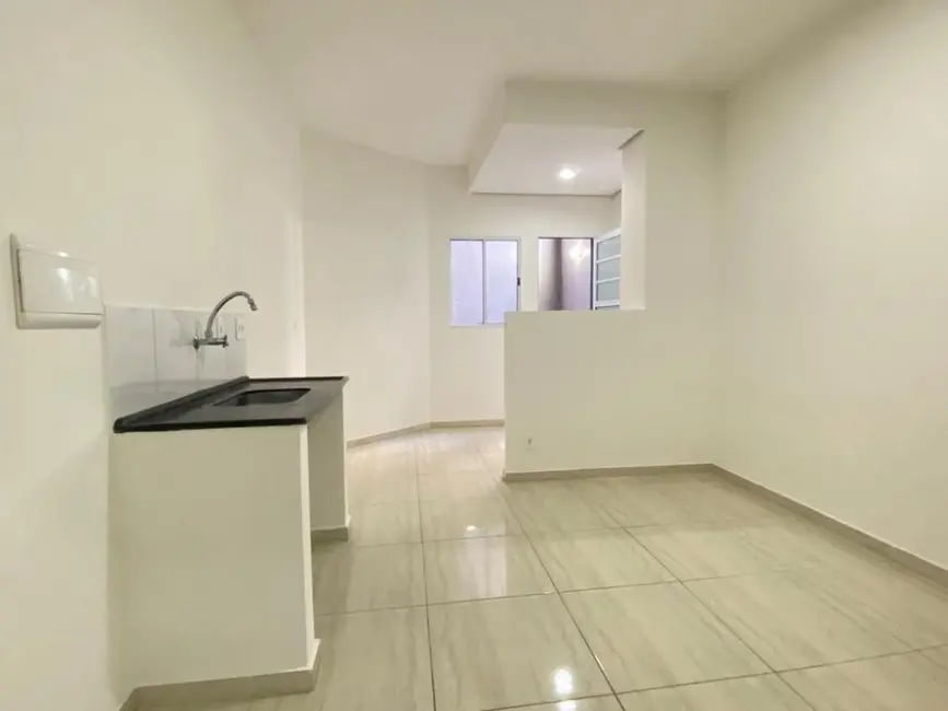 Foto 1 de Kitnet com 1 quarto para alugar, 25m2 em Tatuapé, São Paulo - SP