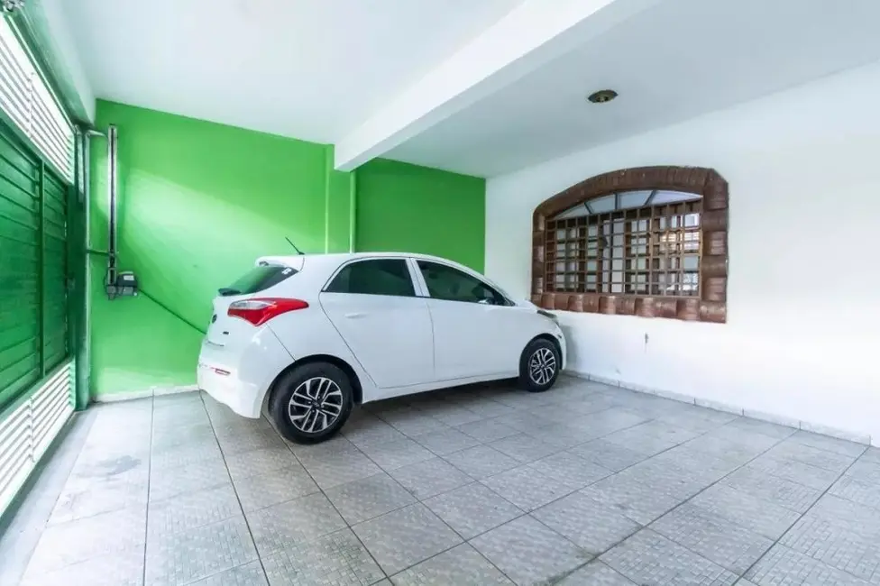 Sobrado com 3 quartos à venda, 210m2 em Itaquera, São Paulo - SP - imagem 5 Foto 5 de Sobrado com 3 quartos à venda, 210m2 em Itaquera, São Paulo - SP