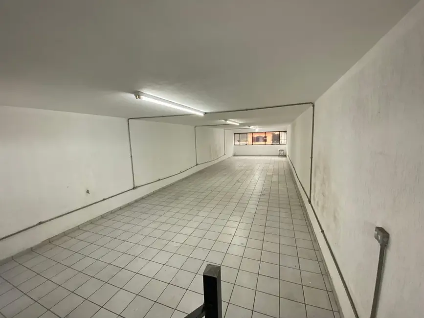 Armazém / Galpão com 1 quarto à venda, 396m2 em Jardim Virginia, São Paulo - SP - imagem 9 Foto 9 de Armazém / Galpão com 1 quarto à venda, 396m2 em Jardim Virginia, São Paulo - SP