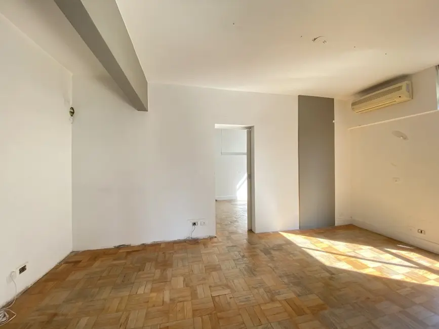 Sala Comercial à venda, 118m2 em Jardim Paulistano, São Paulo - SP - imagem 4 Foto 4 de Sala Comercial à venda, 118m2 em Jardim Paulistano, São Paulo - SP