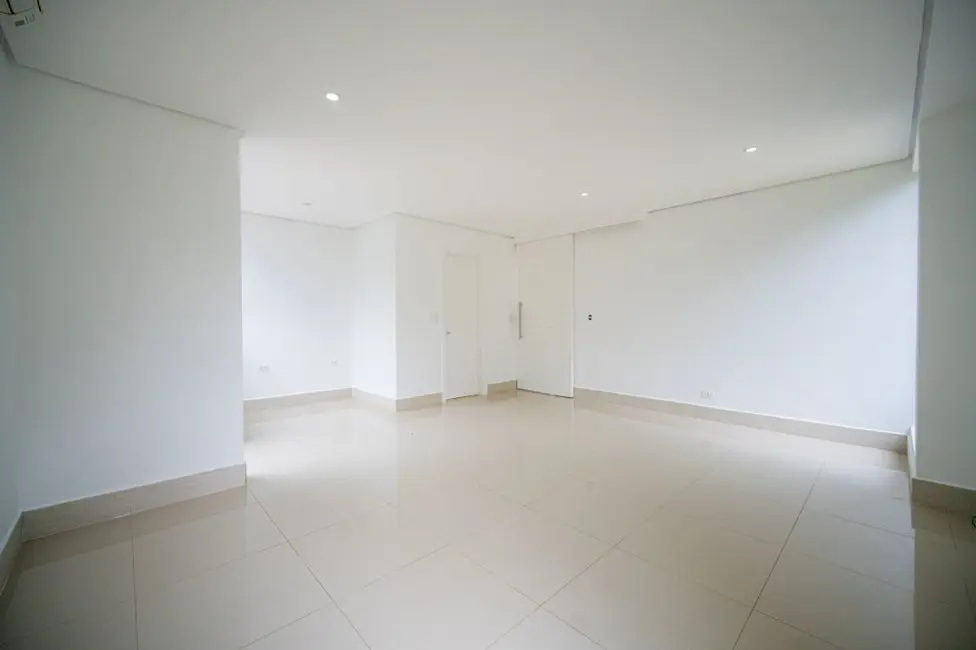 Foto 9 de Sobrado com 5 quartos à venda, 422m2 em Residencial Morada dos Lagos, Barueri - SP