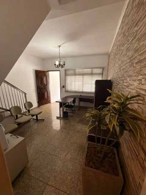 Foto 1 de Sobrado com 3 quartos para alugar, 140m2 em Vila Bertioga, São Paulo - SP
