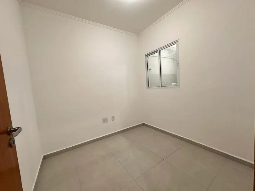 Foto 2 de Apartamento com 2 quartos para alugar, 45m2 em Vila Carrão, São Paulo - SP