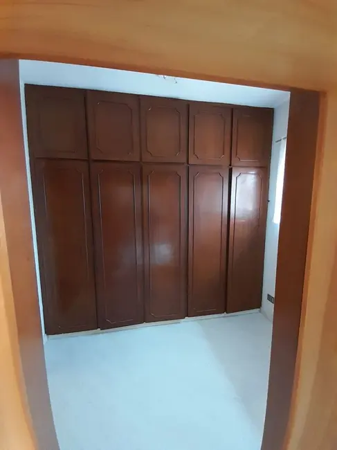 Foto 9 de Sobrado com 3 quartos para alugar, 262m2 em Vila Aparecida, São Paulo - SP