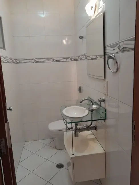 Foto 6 de Sobrado com 3 quartos para alugar, 262m2 em Vila Aparecida, São Paulo - SP