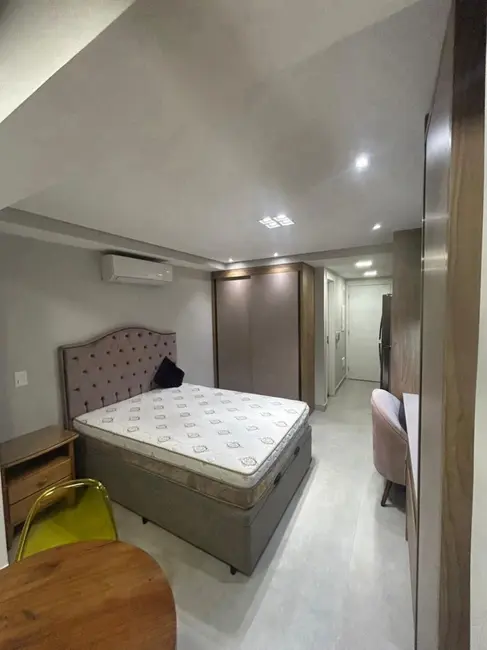 Foto 3 de Apartamento com 1 quarto para alugar, 25m2 em Santo Amaro, São Paulo - SP