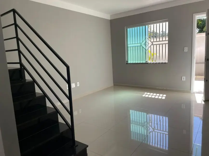 Foto 1 de Sobrado com 3 quartos à venda, 128m2 em Vila Taquari, São Paulo - SP