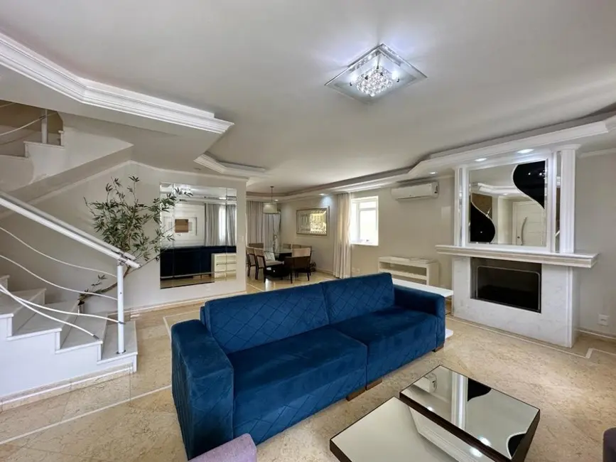 Sobrado com 3 quartos à venda, 185m2 em Vila Carrão, São Paulo - SP - imagem 4 Foto 4 de Sobrado com 3 quartos à venda, 185m2 em Vila Carrão, São Paulo - SP