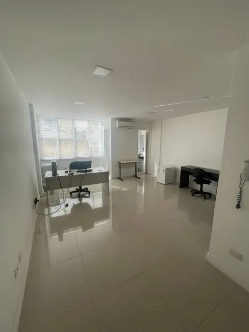 Sala Comercial para alugar, 36m2 em República, São Paulo - SP - imagem 1 Foto 1 de Sala Comercial para alugar, 36m2 em República, São Paulo - SP