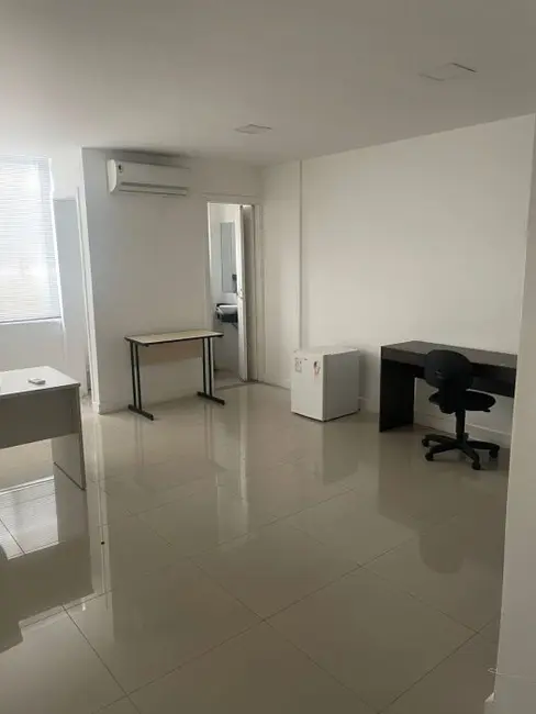 Sala Comercial para alugar, 36m2 em República, São Paulo - SP - imagem 3 Foto 3 de Sala Comercial para alugar, 36m2 em República, São Paulo - SP