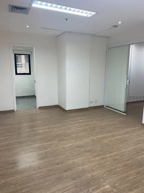 Sala Comercial para alugar, 109m2 em Jardim Paulista, São Paulo - SP - imagem 9 Foto 9 de Sala Comercial para alugar, 109m2 em Jardim Paulista, São Paulo - SP