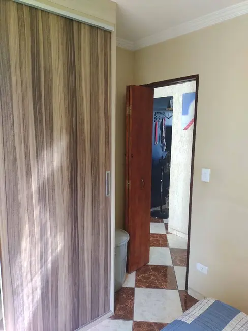 Apartamento com 2 quartos à venda em I.A.P.I., Osasco - SP - imagem 6 Foto 6 de Apartamento com 2 quartos à venda em I.A.P.I., Osasco - SP