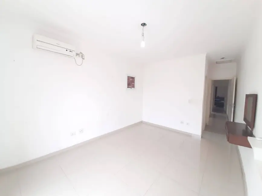 Sobrado com 4 quartos à venda, 151m2 em Jardim das Flores, Osasco - SP - imagem 9 Foto 9 de Sobrado com 4 quartos à venda, 151m2 em Jardim das Flores, Osasco - SP