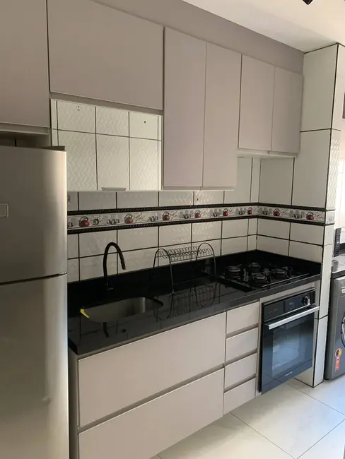 Foto 1 de Apartamento com 2 quartos à venda, 48m2 em Parque Roseira, Carapicuiba - SP
