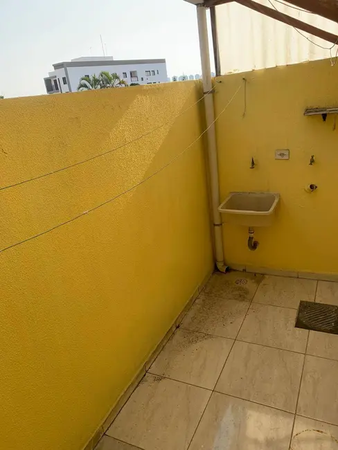 Casa com 2 quartos para alugar em Cipava, Osasco - SP - imagem 5 Foto 5 de Casa com 2 quartos para alugar em Cipava, Osasco - SP