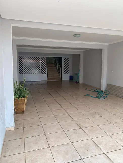 Sobrado com 4 quartos à venda em Jardim das Flores, Osasco - SP - imagem 3 Foto 3 de Sobrado com 4 quartos à venda em Jardim das Flores, Osasco - SP