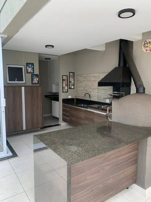 Sobrado com 3 quartos à venda, 200m2 em Bela Vista, Osasco - SP - imagem 3 Foto 3 de Sobrado com 3 quartos à venda, 200m2 em Bela Vista, Osasco - SP