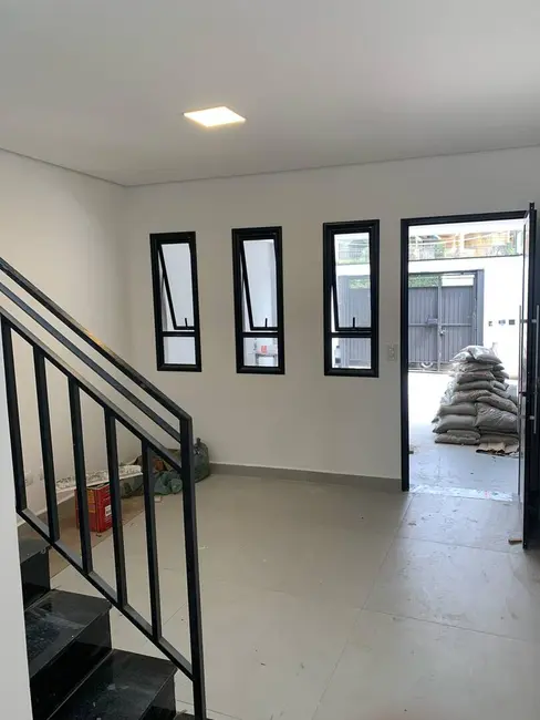 Sobrado com 3 quartos à venda em Bela Vista, Osasco - SP - imagem 3 Foto 3 de Sobrado com 3 quartos à venda em Bela Vista, Osasco - SP