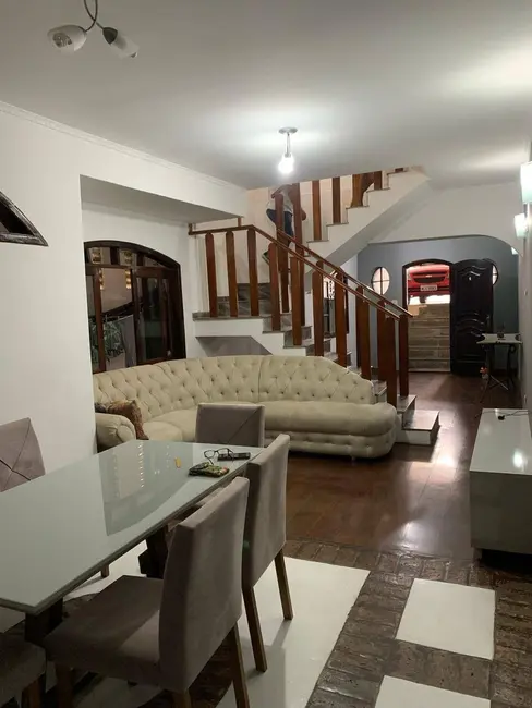 Foto 1 de Sobrado com 3 quartos à venda, 130m2 em Jaguaribe, Osasco - SP