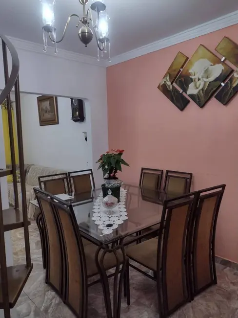 Casa com 3 quartos à venda, 200m2 em Jardim Ester Yolanda, São Paulo - SP - imagem 4 Foto 4 de Casa com 3 quartos à venda, 200m2 em Jardim Ester Yolanda, São Paulo - SP