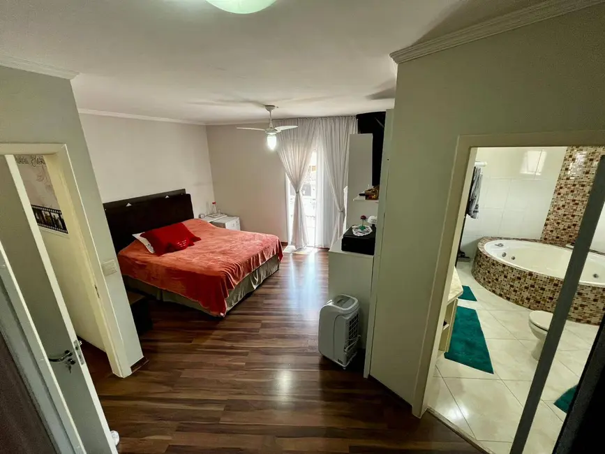 Sobrado com 3 quartos à venda em Bela Vista, Osasco - SP - imagem 6 Foto 6 de Sobrado com 3 quartos à venda em Bela Vista, Osasco - SP