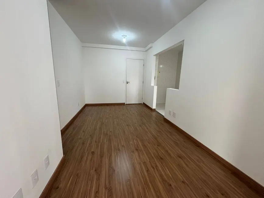 Foto 3 de Apartamento com 2 quartos para alugar, 49m2 em Conceição, Osasco - SP