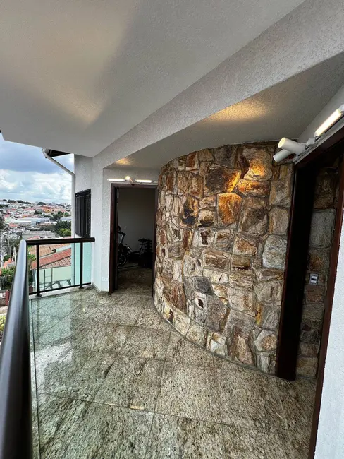 Casa com 4 quartos à venda em Centro, Osasco - SP - imagem 4 Foto 4 de Casa com 4 quartos à venda em Centro, Osasco - SP