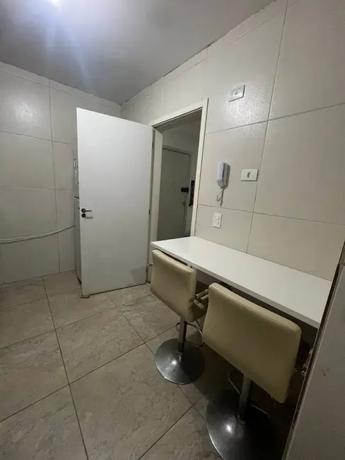 Foto 5 de Apartamento com 2 quartos para alugar, 60m2 em São Pedro, Osasco - SP