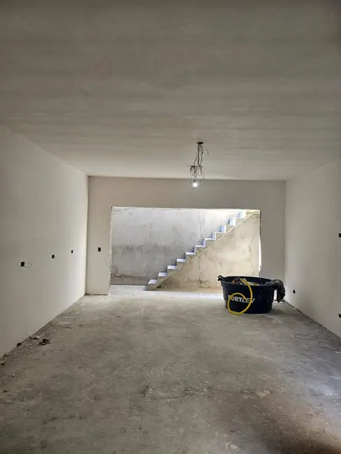 Sobrado com 4 quartos à venda em Umuarama, Osasco - SP - imagem 3 Foto 3 de Sobrado com 4 quartos à venda em Umuarama, Osasco - SP