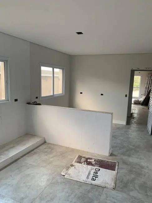 Foto 4 de Sobrado com 3 quartos à venda em Parque Santa Teresa, Carapicuiba - SP