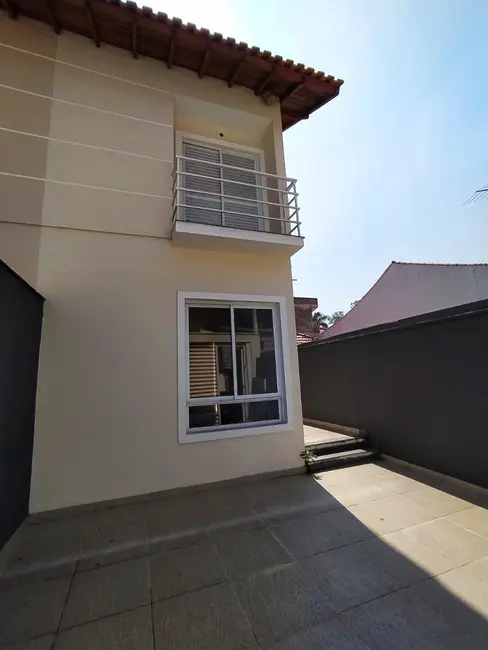 Foto 2 de Casa com 3 quartos à venda, 125m2 em Umuarama, Osasco - SP