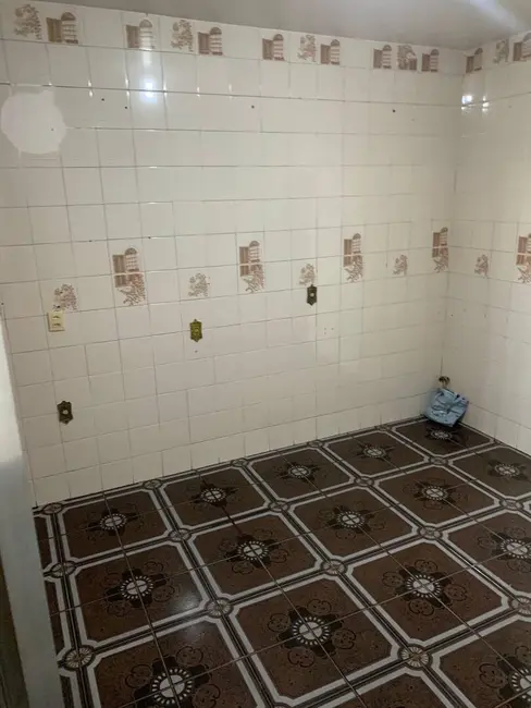 Casa com 3 quartos para alugar em Cipava, Osasco - SP - imagem 5 Foto 5 de Casa com 3 quartos para alugar em Cipava, Osasco - SP
