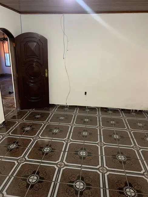 Casa com 3 quartos para alugar em Cipava, Osasco - SP - imagem 7 Foto 7 de Casa com 3 quartos para alugar em Cipava, Osasco - SP