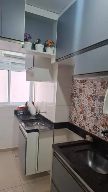 Apartamento com 3 quartos à venda, 55m2 em Padroeira, Osasco - SP - imagem 3 Foto 3 de Apartamento com 3 quartos à venda, 55m2 em Padroeira, Osasco - SP