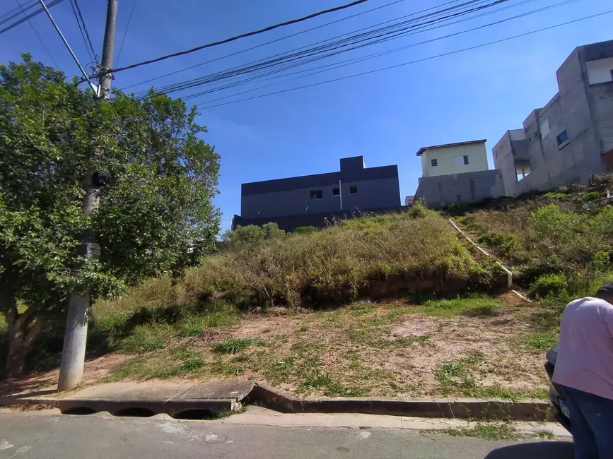 Foto 2 de Terreno / Lote à venda em Alto de Santa Lúcia, Carapicuiba - SP