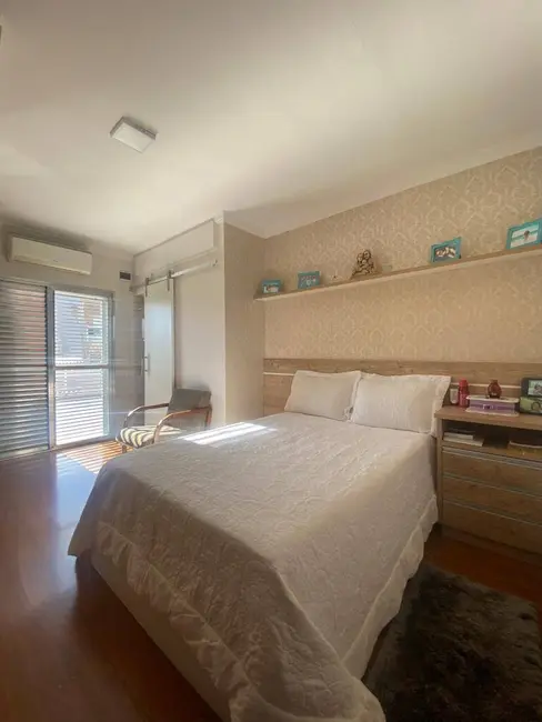 Sobrado com 3 quartos à venda em Cipava, Osasco - SP - imagem 6 Foto 6 de Sobrado com 3 quartos à venda em Cipava, Osasco - SP