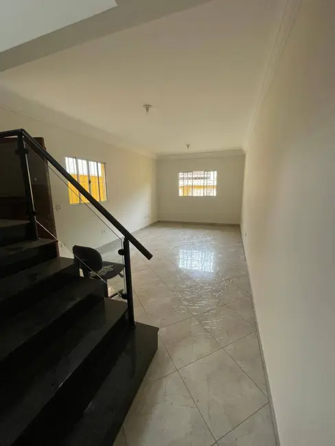 Foto 4 de Casa com 3 quartos à venda, 125m2 em Parque Santa Teresa, Carapicuiba - SP