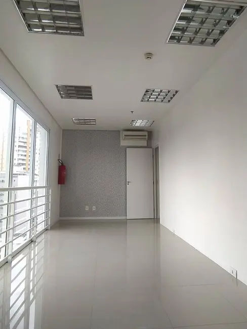 Foto 2 de Sala Comercial à venda, 80m2 em Centro, Osasco - SP