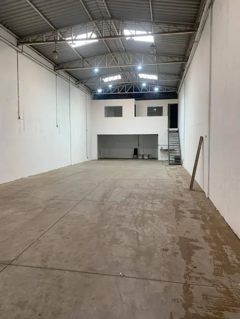 Foto 1 de Armazém / Galpão para alugar, 200m2 em Jardim das Flores, Osasco - SP