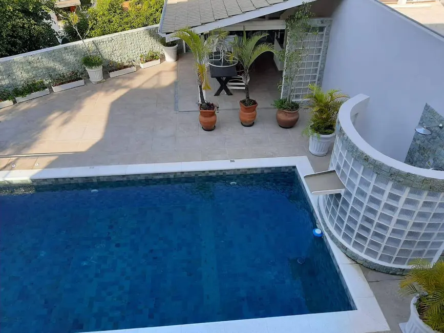 Sobrado com 5 quartos à venda em Parque dos Príncipes, São Paulo - SP - imagem 3 Foto 3 de Sobrado com 5 quartos à venda em Parque dos Príncipes, São Paulo - SP