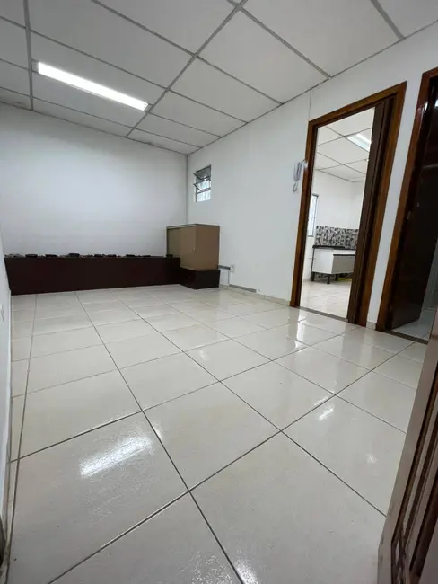 Foto 2 de Apartamento com 2 quartos para alugar, 65m2 em Parque Santa Teresa, Carapicuiba - SP