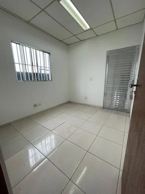 Foto 6 de Apartamento com 2 quartos para alugar, 65m2 em Parque Santa Teresa, Carapicuiba - SP