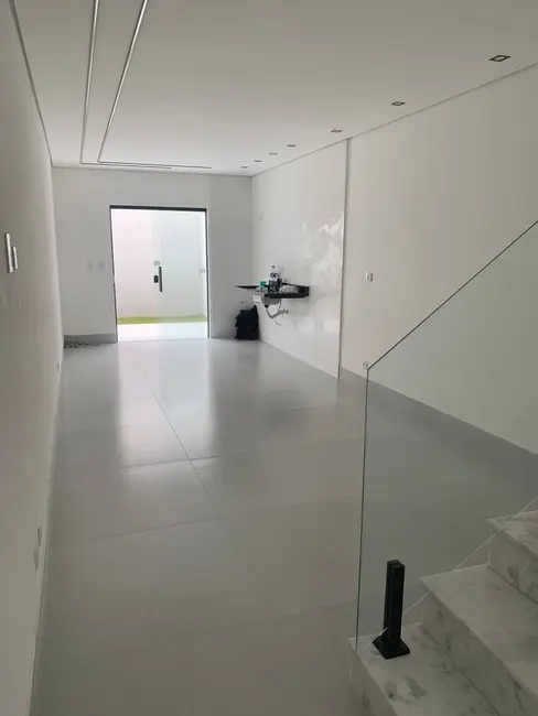 Sobrado com 3 quartos à venda, 140m2 em Bela Vista, Osasco - SP - imagem 4 Foto 4 de Sobrado com 3 quartos à venda, 140m2 em Bela Vista, Osasco - SP