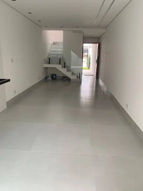 Sobrado com 3 quartos à venda, 140m2 em Bela Vista, Osasco - SP - imagem 5 Foto 5 de Sobrado com 3 quartos à venda, 140m2 em Bela Vista, Osasco - SP