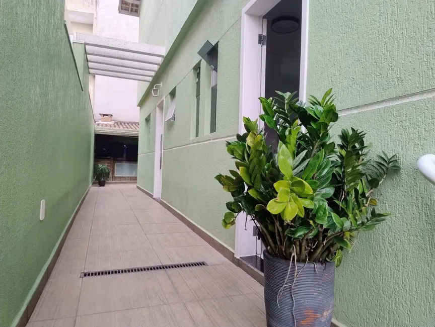 Sobrado com 3 quartos à venda, 130m2 em Novo Osasco, Osasco - SP - imagem 2 Foto 2 de Sobrado com 3 quartos à venda, 130m2 em Novo Osasco, Osasco - SP