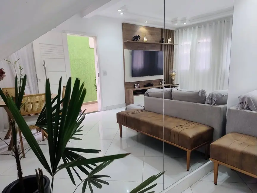 Sobrado com 3 quartos à venda, 130m2 em Novo Osasco, Osasco - SP - imagem 6 Foto 6 de Sobrado com 3 quartos à venda, 130m2 em Novo Osasco, Osasco - SP