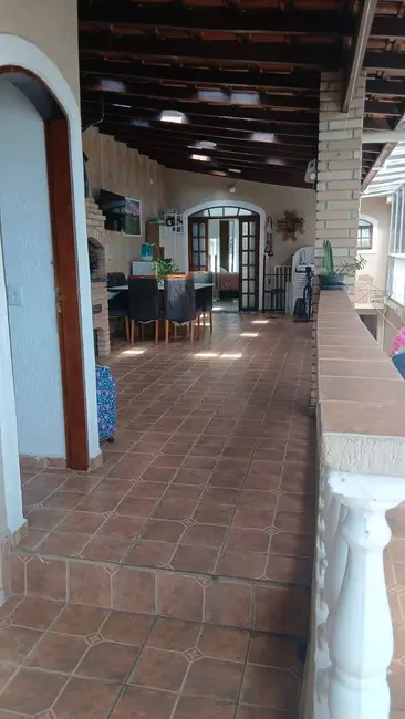 Foto 2 de Sobrado com 3 quartos à venda em Bussocaba, Osasco - SP