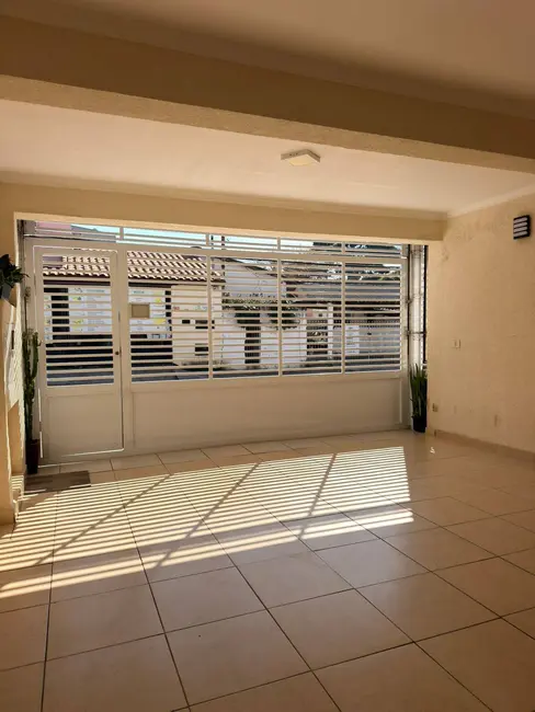 Foto 2 de Sobrado com 3 quartos à venda, 185m2 em Bela Vista, Osasco - SP