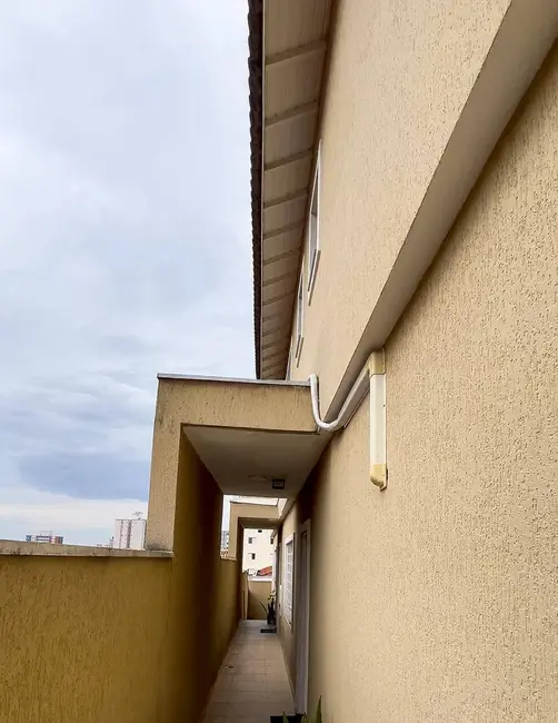 Sobrado com 4 quartos à venda, 226m2 em Vila Osasco, Osasco - SP - imagem 6 Foto 6 de Sobrado com 4 quartos à venda, 226m2 em Vila Osasco, Osasco - SP